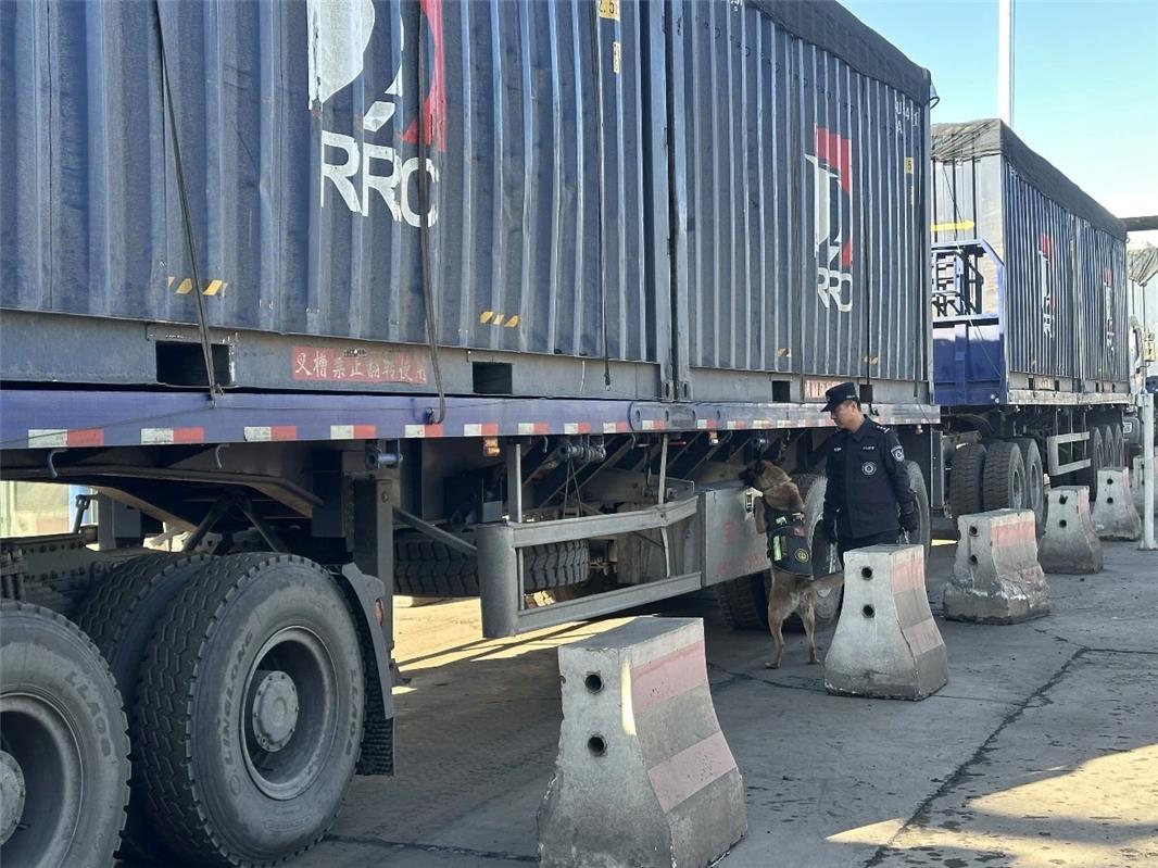 4442492a2f15add6f2a389fa0c845d1a_00301028319_b545b97b.jpg 4442492a2f15add6f2a389fa0c845d1a_00301028319_b545b97b.jpg